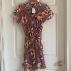 Woven Charli short Sleeve wrap Dress